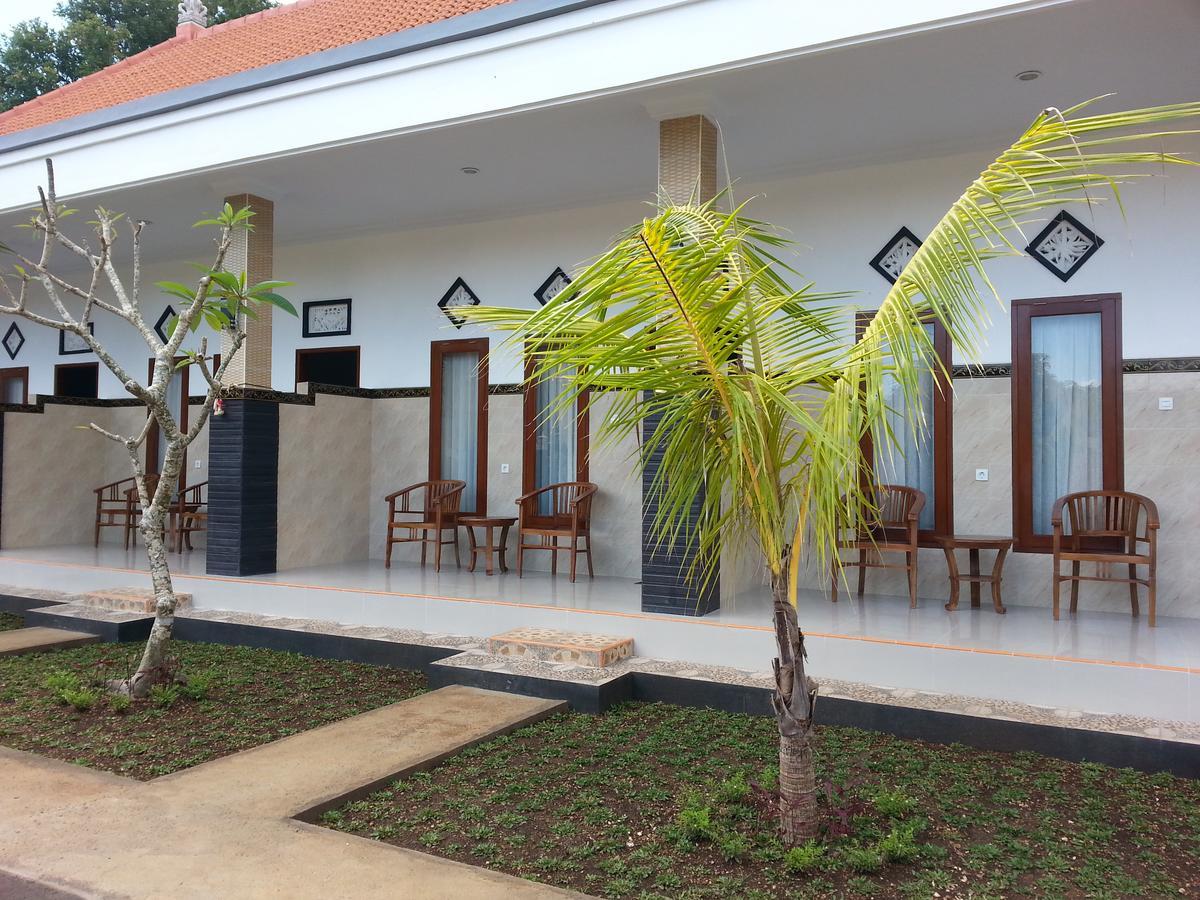 Ega Homestay Toyapakeh Exterior foto
