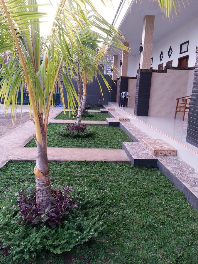 Ega Homestay Toyapakeh Exterior foto
